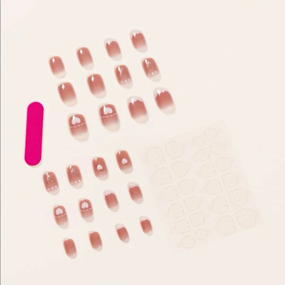 24pcs Colorblock Nails in Coral, 1 Sheet of Tape & 1 Nail File (COPY) - Picture 3 of 3
